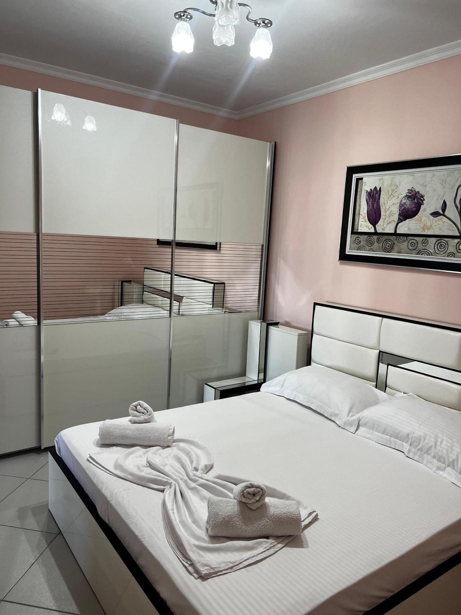 Amy'S Luxury Appartment Shkodra Kültér fotó