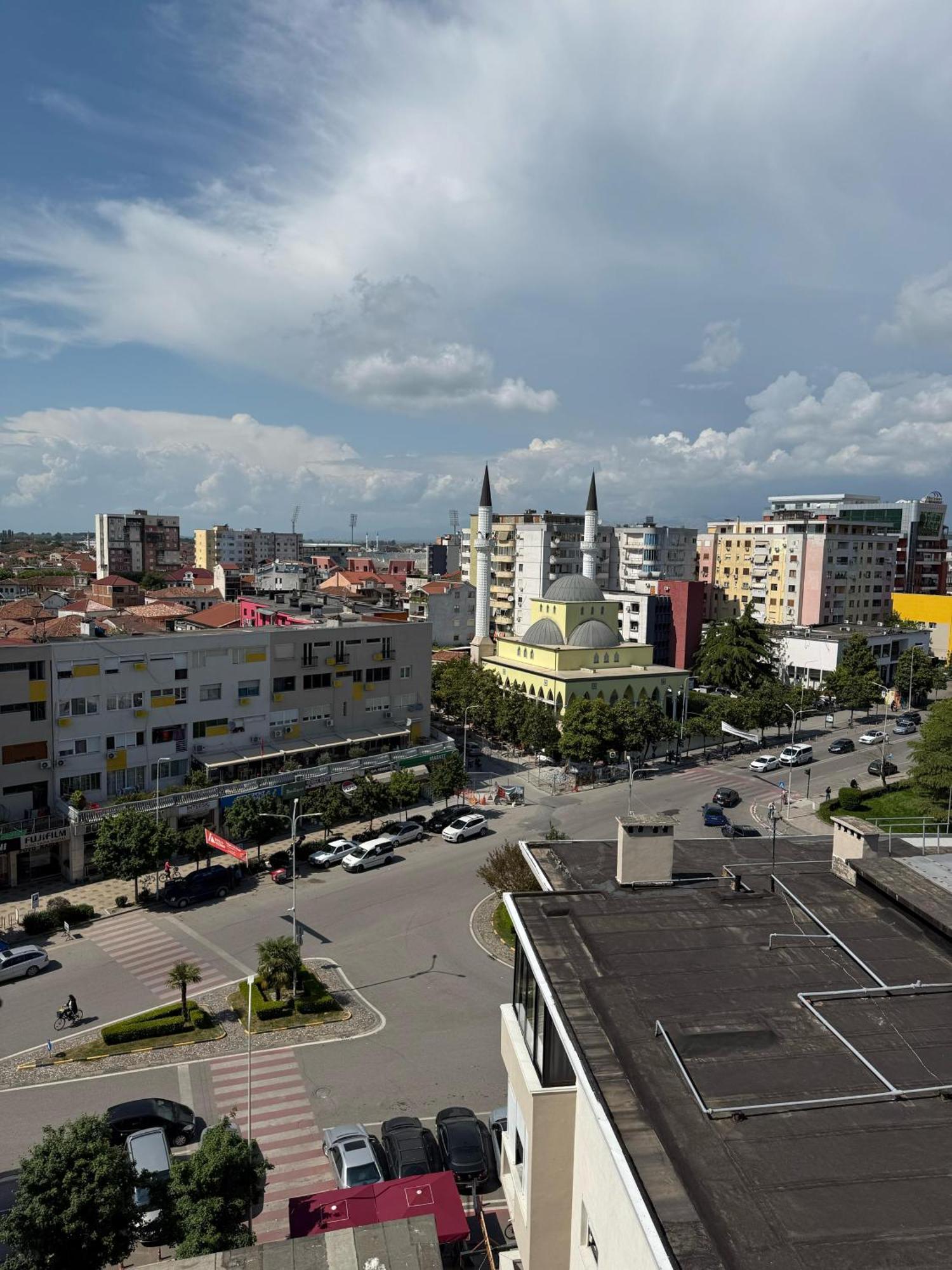 Amy'S Luxury Appartment Shkodra Kültér fotó